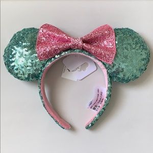 NWT Disney Mint and Pink Sequin Minnie Mouse Ears